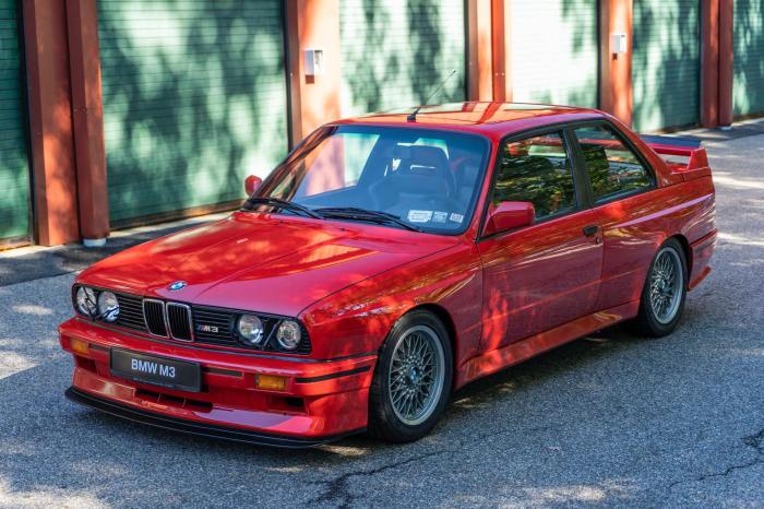 Bmw m3 e30 1990 1989 evolution ten most time sport outstanding cars iconic specials homologation car autoevolution series video