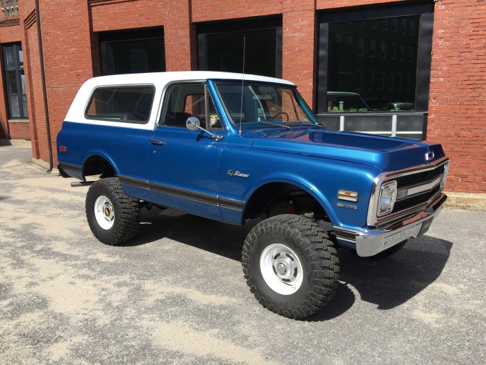 Blazer 1970 chevy k5 chevrolet sale restored manual speed beautiful suv model barn