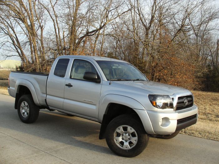 2006 tacoma toyota trd road off 86k speed 4x4 sold kif