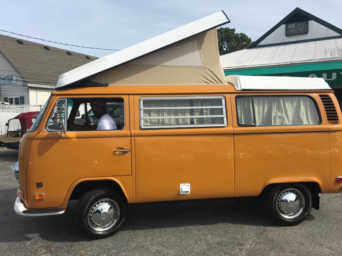 1972 Volkswagen Westfalia Camper