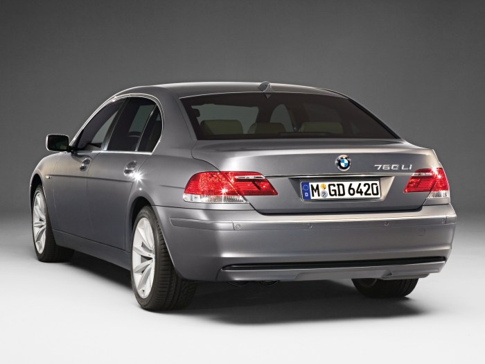 2007 BMW B7: A Luxury Sedan That Defined an Era