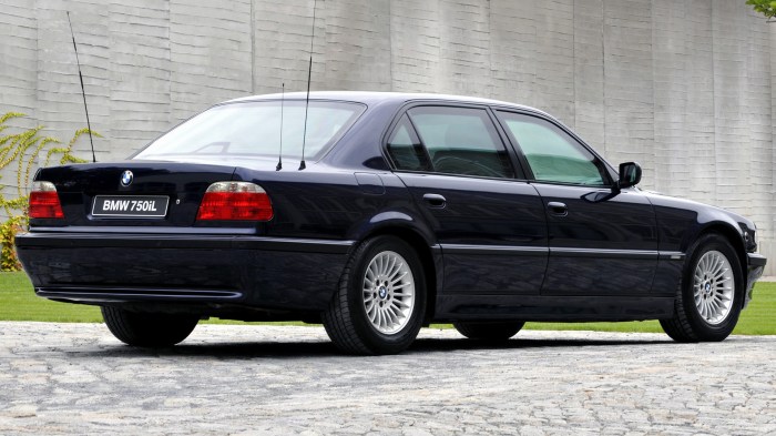 Bmw e38 series 1998 750il 2001 2000 autoevolution 1999 источник uploaded user reviews