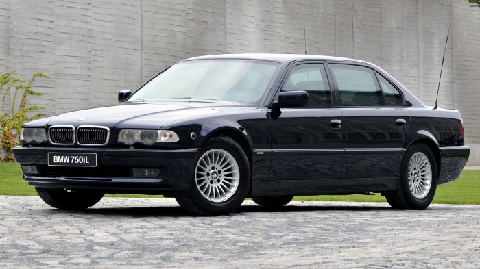 1998 BMW 7 Series: A Luxury Sedan That Defined an Era