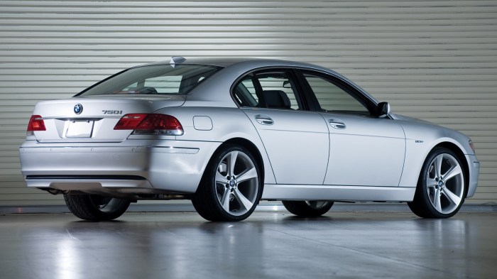 2006 BMW 7 Series: A Luxury Sedan That Defined an Era