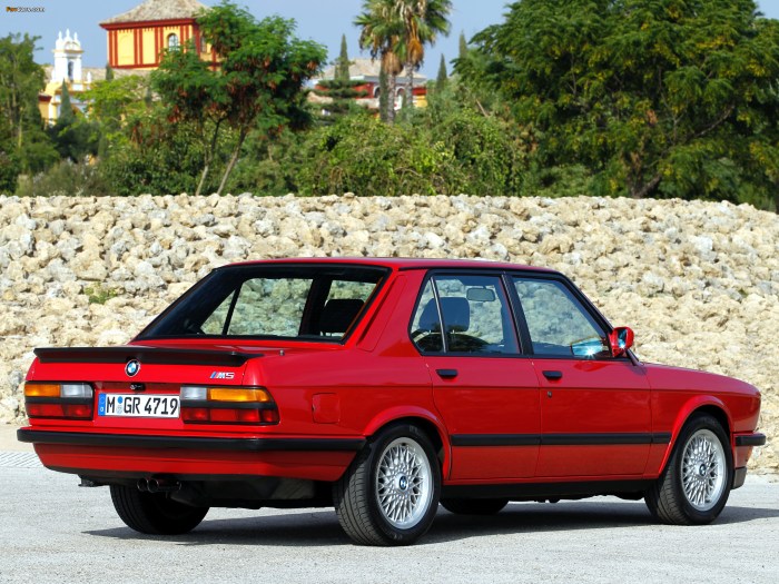 M5 1985 e28