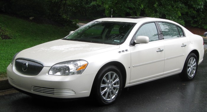 Buick lucerne 2008 super 2009 2011 edmunds sedan review cxl used reviews 2010 user cargurus