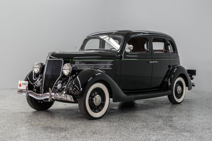 1936 Ford Sedan: A Classic American Automobile