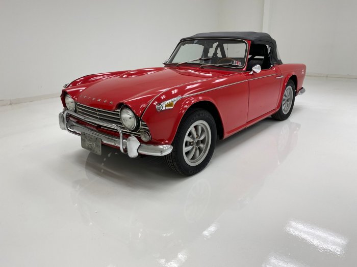 Triumph 1967 tr4a tr4 sale classic morgantown pennsylvania car cc classiccars