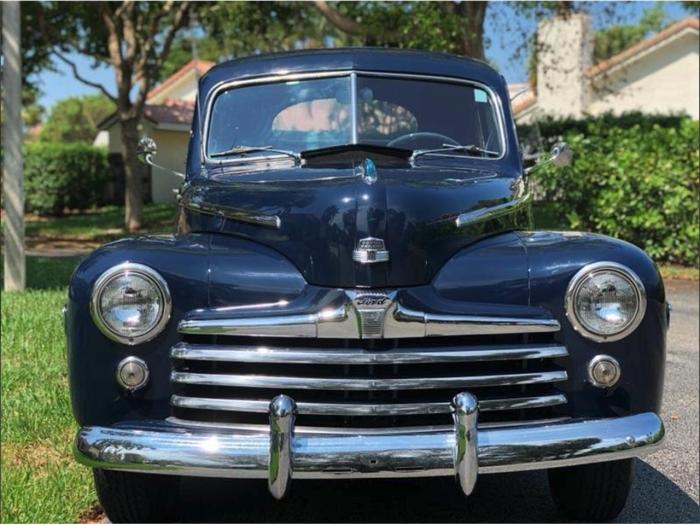1948 Ford Deluxe: A Post-War Icon