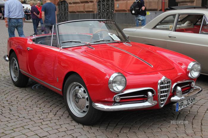 Alfa romeo giulietta spider 1961 1960s front paledog