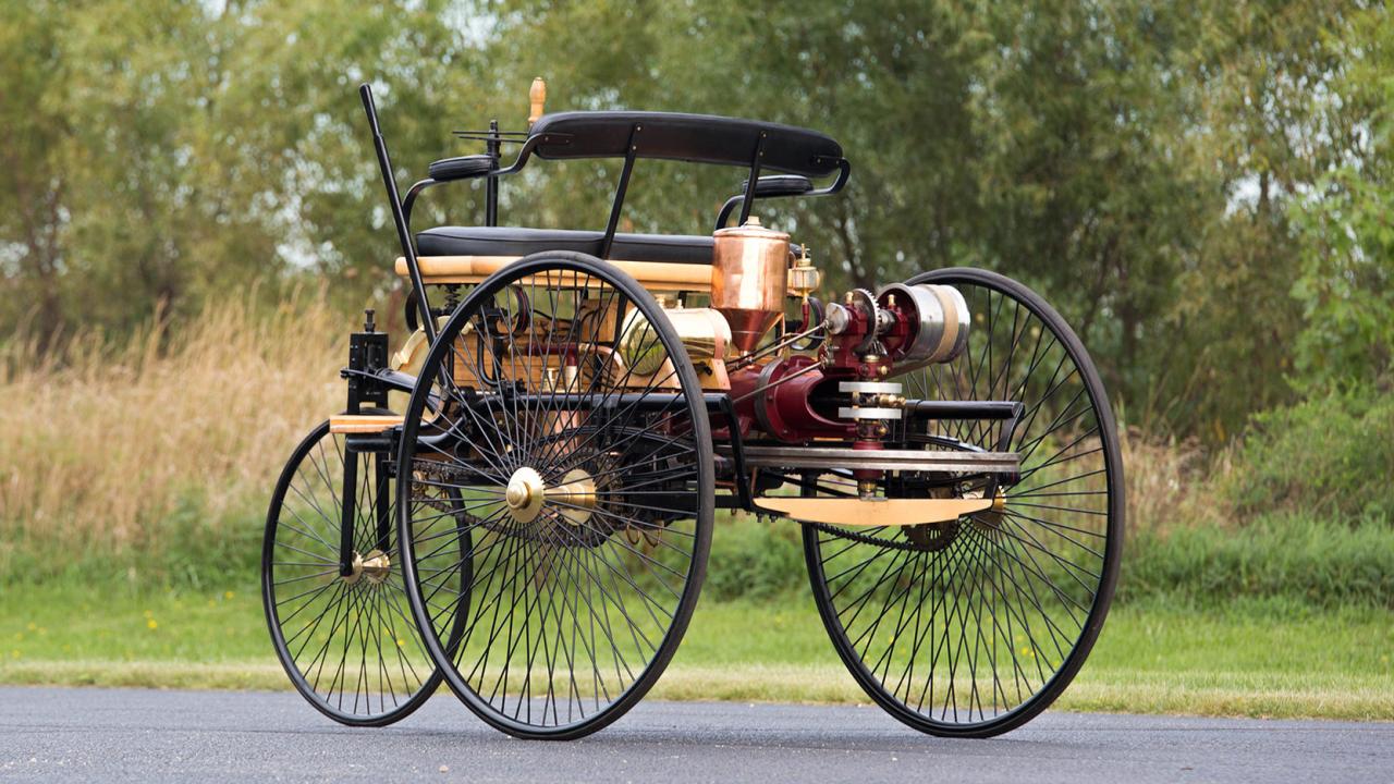 Replika heckansicht des motorwagens 1886 ersten zentrum ruhr klassiker