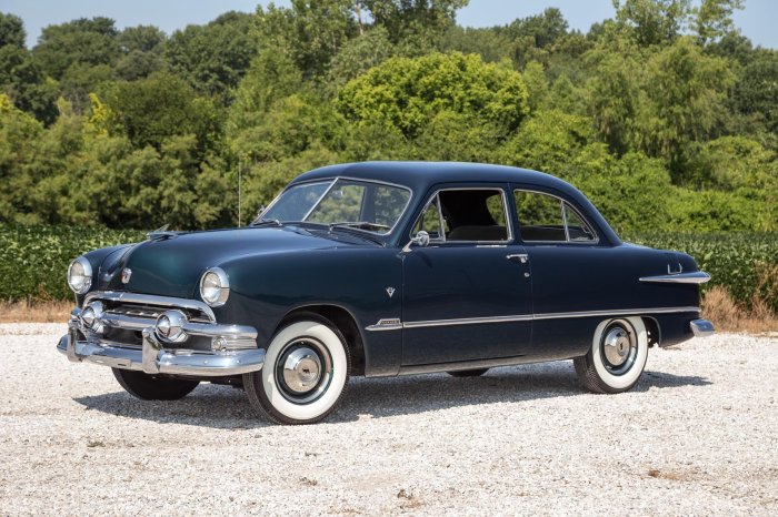 Ford 1951 sedan door other