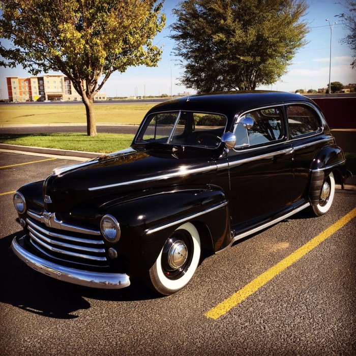 1947 Ford 2-Dr Sedan