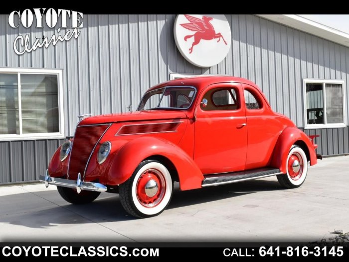 1937 Ford Coupe