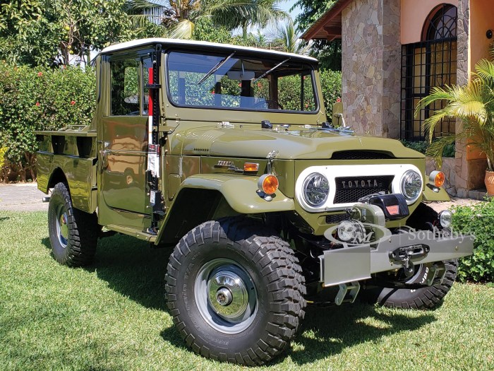 Toyota cruiser land 1970 fj45 pickup auctions rm