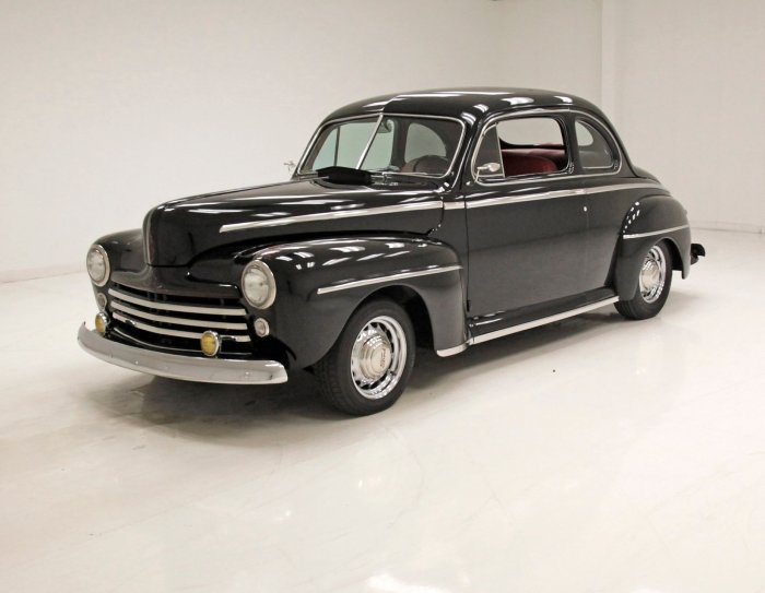 1947 Ford Deluxe: A Postwar Icon