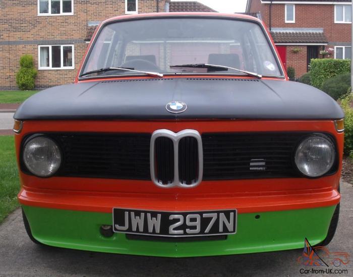 1975 BMW 2002TII: A German Icon