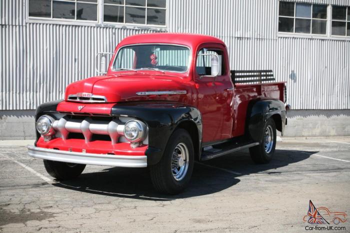 1951 Ford F2