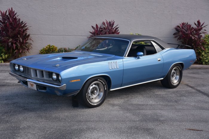 Cuda 1971 plymouth blue cars rotisserie restoration 383ci 4spd