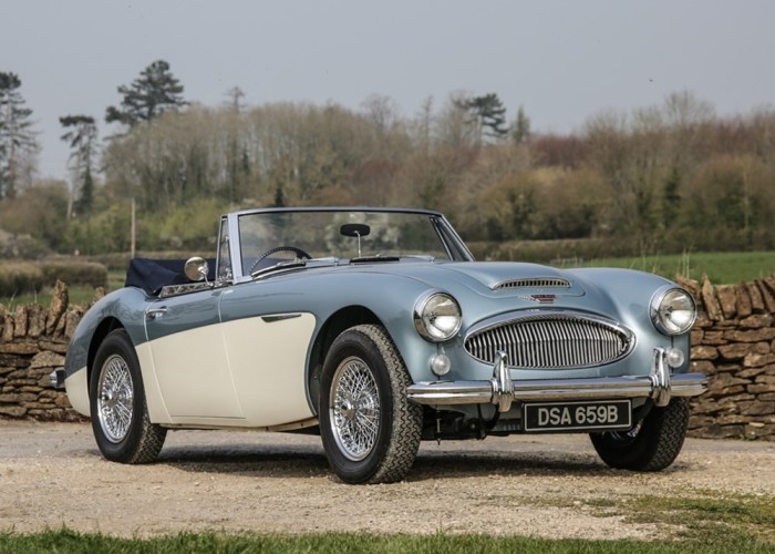 Healey 3000 sportscar autoexpress