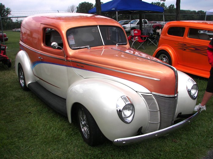 Ford 1940 delivery sedan full