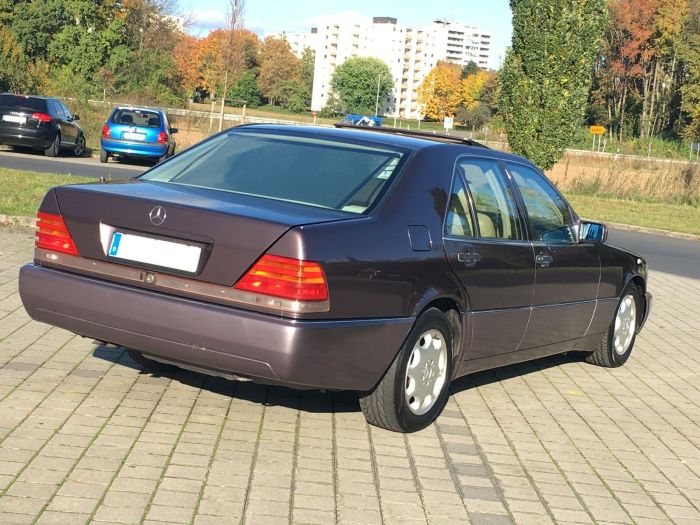 1992 Mercedes-Benz 300SE