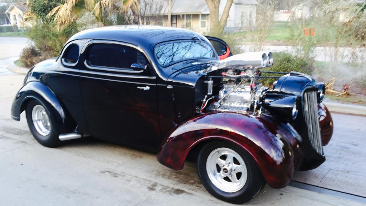 1937 Plymouth Street Rod