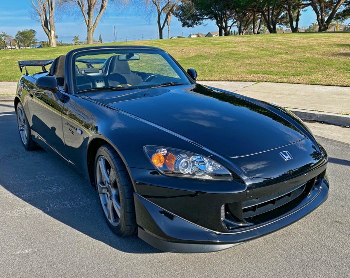 S2000 racer techeblog 112k sells pristine 2001 Honda S2000