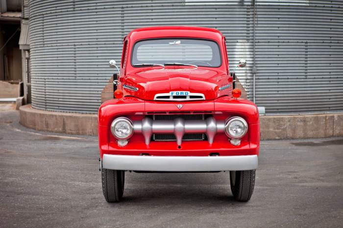 1951 Ford F4