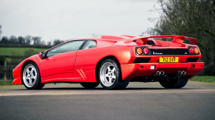 1998 Lamborghini Diablo: A Supercar Icon