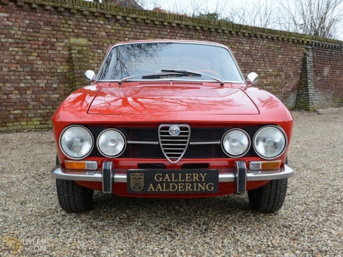 1970 Alfa Romeo 1750 GTV: A Classic Italian Sports Car