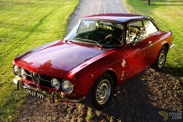 1971 Alfa Romeo 1750 GTV: A Classic Italian Sports Car