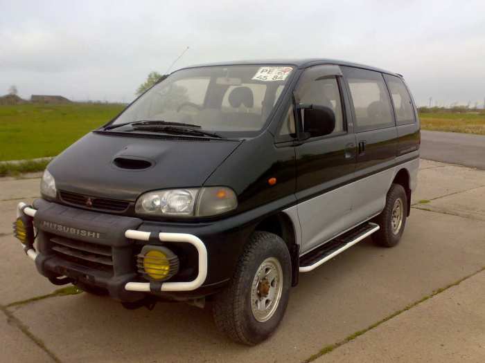 1995 Mitsubishi Delica: A Van That Defined an Era