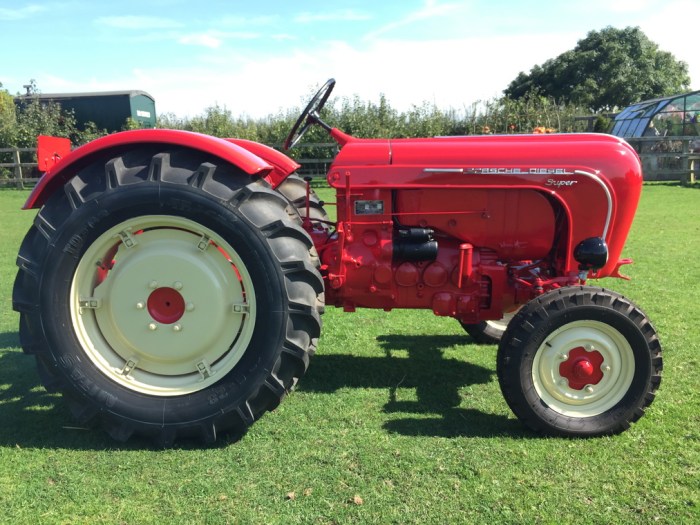 Diesel porsche junior silodrome 1958 108s tractors vintage article magazine official